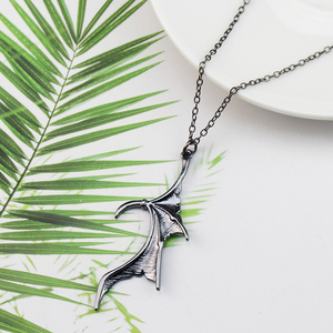 Collier Cœur Ailé Sombre Vintage, Pendentif Aile d'Ange/Démon Punk, Bijou pour Amoureux, Cadeau Saint-Valentin, Charme Antique - Product Image 5