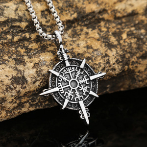 Yunnique – collier avec pendentif boussole viking en acier inoxydable, unisexe, style rétro, forme d'épée, accessoire de bijoux à la mode - Product Image 2
