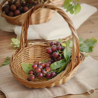 Panier à main en saule naturel Récipient tissé polyvalent pour l'organisation des fleurs dans les produits frais de la ferme et les achats quotidiens
