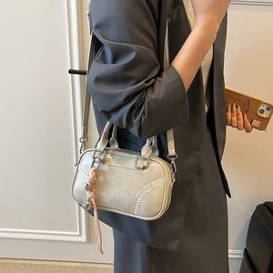 2025 nouveau sac à bandoulière unique pour femmes usine directe exportation transfrontalière fermeture éclair cartable Bowling Polyester mode - Product Image 2