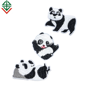 Vente en gros de patchs de broderie Panda patchs <span class=keywords><strong>Velcro</strong></span> autocollants de broderie Panda personnalisés pour vêtements - Product Image 1