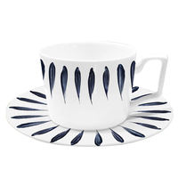 Service d'assiettes à salade écologiques motif fleur bleue, style nordique européen, design personnalisé, en porcelaine fine légère, pour mariages et restaurants