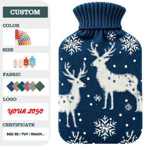 Bolsa de Agua Caliente de Goma para Menstruación, Suministros Médicos de Fábrica, con Certificado CE y Funda Tejida con Diseño de Reno Navideño - Product Image 2