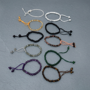 Bracelets en Jade Vert Perlés, Pierres Rondes Semi-Précieuses, Cordon Ajustable, Faits à la Main - Product Image 3