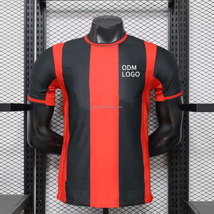 เสื้อฟุตบอล <span class=keywords><strong>AC</strong></span> <span class=keywords><strong>Milan</strong></span> รุ่นล่าสุด 26/27 แบบนักเตะ ทรงเข้ารูป แห้งเร็ว สกรีนชื่อและหมายเลขได้ ผลิตจากโรงงานโดยตรง ขายส่งสำหรับผู้ชาย - Product Image 3