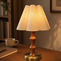 Lampe de table à abat-jour en lin, tige en bois, base en métal, variateur tactile, rechargeable, batterie 2600 mAh, sans fil, pour chambre à coucher, salon