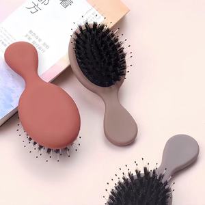 Vente en gros de mini brosse à <span class=keywords><strong>cheveux</strong></span> ronde en poils de sanglier lisses massage à pagaie pas cher rose salon brosse à <span class=keywords><strong>cheveux</strong></span> pour femmes enfants <span class=keywords><strong>cheveux</strong></span> longs et courts - Product Image 6