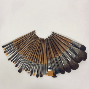 Ensemble de pinceaux de maquillage avec manche en bois de marque avec votre propre logo personnalisé Pinceaux de maquillage Pinceaux de maquillage en bois - Product Image 1