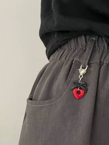 Llavero de Metal estético Y2K, logotipo personalizable, diseño de corazón con lazo, estilo de niña de dibujos animados para decoración del hogar, correas para teléfonos móviles - Product Image 4