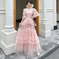 Robe longue en tulle pour femme, col rond, ornée de fleurs 3D et de perles, à volants, manches mi-longues, superpositions étagées, pour invitée de mariage ou soirée