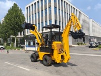 Mini Escavatore Caricatore 4WD Certificato CE EPA, Trattore Compatto con Retroescavatore, Piccolo Escavatore Agricolo con Motore Euro 5