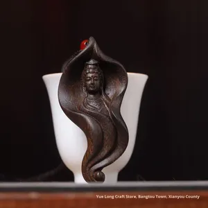 Mặt dây chuyền Guanyin bằng gỗ trầm tự nhiên: Bùa hộ mệnh Phật được chạm khắc bằng lá sen Thủ công mỹ nghệ Phật giáo Trang trí văn hóa trang nhã - Product Image 2