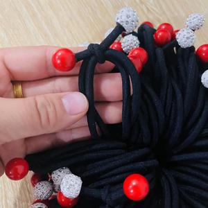 Élastique à cheveux S216 avec perles rouges et boule de diamant blanc, Bijoux en gros à 1 Yuan, Bijoux populaires, Bandeau mignon, Élastique à cheveux avec perles rouges - Product Image 2