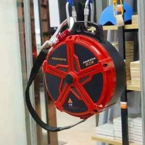 Équipement d'escalade professionnel de qualité supérieure pour descente lente, idéal pour les aires de jeux intérieures et l'escalade sur roche. - Product Image 1