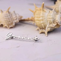 Broche personnalisée en acier inoxydable avec logo creux et lettre, émail souple, sans quantité minimale de commande