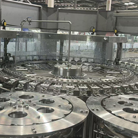 Ligne complète de remplissage d'eau 24000BPH pour usine d'embouteillage de boissons