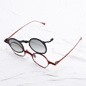 2024 <span class=keywords><strong>occhiali</strong></span> <span class=keywords><strong>da</strong></span> <span class=keywords><strong>sole</strong></span> <span class=keywords><strong>rotondi</strong></span> in puro titanio stile punk retrò <span class=keywords><strong>occhiali</strong></span> a clip magnetici <span class=keywords><strong>da</strong></span> <span class=keywords><strong>donna</strong></span> blu che bloccano montature ottiche - Product Image 1