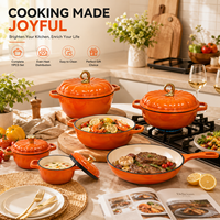 Batterie de cuisine en fonte émaillée 11 pièces, rouge, comprenant un faitout, une casserole, une poêle à frire, des mini-casseroles, avec boutons dorés, pour la cuisine