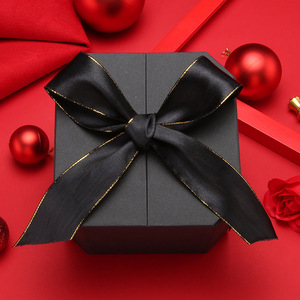 Coffret Cadeau de Noël de Luxe Noir pour Cosmétiques et Rouges à Lèvres – Boîtes de Maquillage et Coffrets Cadeaux Floraux pour Rouges à Lèvres - Product Image 4