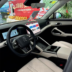 BYD Yuan up, SUV Eléctrico Puro con 401 km de Autonomía, Vehículo de Nueva Energía de Alta Calidad, Batería de 90-110 kWh, Motor de 150-200 kW - Product Image 4