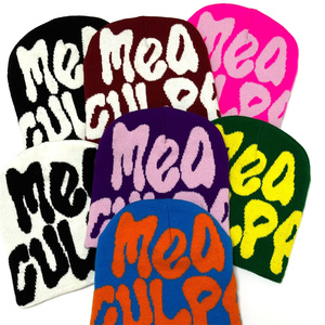 Bonnet design à la mode en gros style Y2K grande lettre logo imprimé partout bonnet en tricot jacquard casquettes tuque sans manchette chapeau unisexe - Product Image 1