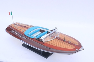 Barcos Decorativos de Madera RIVA ARISTON Europeos con Casco Blanco, Hechos a Mano con Madera Pulida de Alta Calidad, Arte y Coleccionismo para el Hogar, GIA NHIEN - Product Image 4