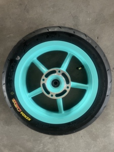 Ruedas Delanteras y Traseras Premium de 12 Pulgadas para Motocicleta Super, con Engranajes y Piñones, Neumático de Alto Rendimiento - Product Image 6