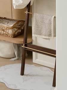 Porte-manteau en bois de style rétro français et moyen-ancien avec design vertical pour salon et chambre à coucher, meubles de maison - Product Image 4