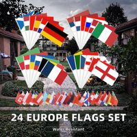 24 drapeaux de pays européens 14x21cm en polyester imperméable avec mât blanc de 30cm pour l'Eurovision 2026 et le football européen
