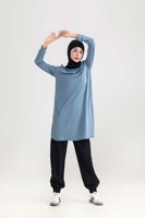 Ensemble de vêtements de sport modestes bleu clair avec logo personnalisé OEM, vêtements de sport pour femmes musulmanes, tunique longue et pantalon sportif