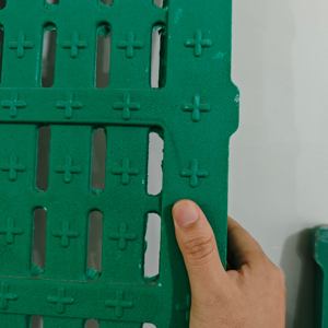 Solución <span class=keywords><strong>Llave</strong></span> <span class=keywords><strong>en</strong></span> <span class=keywords><strong>Mano</strong></span>: Piso <span class=keywords><strong>de</strong></span> Plástico Aislado y Sellado con Rejillas para <span class=keywords><strong>Cerdos</strong></span>, Solución Rentable para la Cría <span class=keywords><strong>de</strong></span> <span class=keywords><strong>Cerdos</strong></span>, Rejillas para Pisos <span class=keywords><strong>de</strong></span> <span class=keywords><strong>Cerdos</strong></span> - Product Image 3