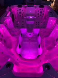 Moderna Vasca Idromassaggio Spa da Esterno con Getti d'Aria e Acqua per 8 9 10 Persone in Acrilico - Product Image 6