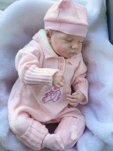 Muñeca de Juguete de Vinilo <span class=keywords><strong>con</strong></span> Cuerpo de Tela, Bebé <span class=keywords><strong>Reborn</strong></span>, para Jugar en Casa, <span class=keywords><strong>con</strong></span> <span class=keywords><strong>Ojos</strong></span> <span class=keywords><strong>Cerrados</strong></span>, para Dormir, Regalo - Product Image 4