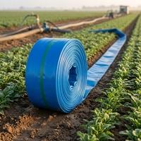 Tuyau plat renforcé en PVC bleu à double couche avec armature en fil d'acier pour le refoulement d'eau et l'irrigation flexible, enroulé sur mesure