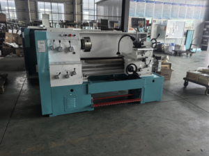 Wettbewerbsfähiger Preis C6140 Horizontale <span class=keywords><strong>Universal</strong></span>-Metalldrehmaschine 4/5,5 kW 3-Backenfutter Mittelschwere Ausführung Hohe Präzision mit DRO - Product Image 2
