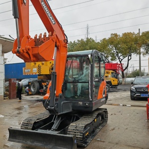 Mini-excavatrice hydraulique sur chenilles Doosan DX55-9C de 5,5 tonnes, petite pelle pour la construction, la ferme et le jardin - Product Image 2