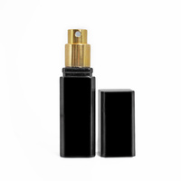 Flacon pulvérisateur de parfum de poche de luxe noir 15 ml vide en plastique carré avec pompe à brume fine et col serti pour parfum