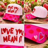 Cappello Snapback in Velluto a Coste Personalizzato Dymf con Slogan Ricamato e Visiera a Pois a Cuore per San Valentino