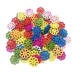 Couleur mélangée 100pcs Boutons de fleurs en bois Conception à 4 trous pour la couture Scrapbooking Artisanat pour les expressions créatives - Product Image 3