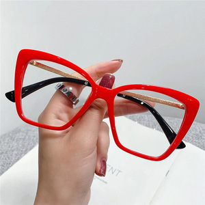 Montures pour femmes New Season 2025anti Blue Lightblack square cat Eye Gold Alloyoptical - Product Image 4