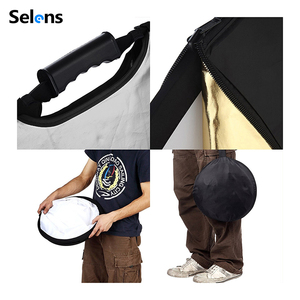 Selens SLR4-5in1H_100 * 100CM Or Argent Blanc Noir Carré Réflecteur avec Poignée pour Photographie <span class=keywords><strong>Photo</strong></span> Studio <span class=keywords><strong>Portrait</strong></span> Lumière - Product Image 4