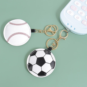 Porte-clés en cuir personnalisable avec logo, forme de ballon de sport, accessoire de sac DIY, breloque de basket-ball ou de <span class=keywords><strong>football</strong></span> pour <span class=keywords><strong>le</strong></span> jour du match - Product Image 3