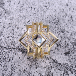 Anello Esagramma alla Moda, Design Geometrico Minimalista ed Elegante, Gioiello da Donna per Uso Quotidiano - Product Image 4