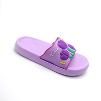 2024 bonne qualité femmes pantoufle sandales avec beau patch en caoutchouc été plat plage chaussures de pluie