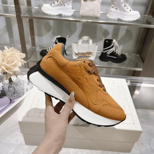 Alexander 2026, Zapatillas Retro Deportivas con Plataforma, en Gamuza y Cuero Color Bronceado Cálido Zapatillas Deportivas con Cordones, Calzado Informal para un Estilo Urbano y Diario - Product Image 1