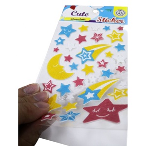 Le plus récent autocollant EVA coloré de lune d'étoile de feuille d'or de coupe de baiser avec la doublure transparente pour la décoration - Product Image 1