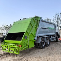 Camion à ordures compacteur d'occasion Sinotruk 6*4 10 roues pour le nettoyage et le démontage