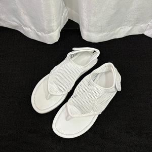 Sandalias Planas de Verano con Malla y Punta Descubierta, Versión Piel de Oveja, para Mujer, Elegantes y Versátiles, Blancas, Estilo Slip-On - Product Image 2