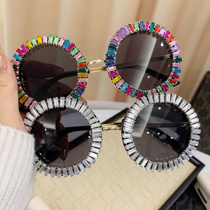 Rhinestone <b>Round</b> <b>Frame</b> <b>Sunglasses</b> UV400 Metal <b>Frame</b> Women's Party Street Style - Product Image 1