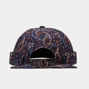 Casquette de baseball rétro unisexe, motif marin, pêcheur, crâne, dockworker, imprimé paisley, design à revers bouclé, casquette de baseball classique. - Product Image 6